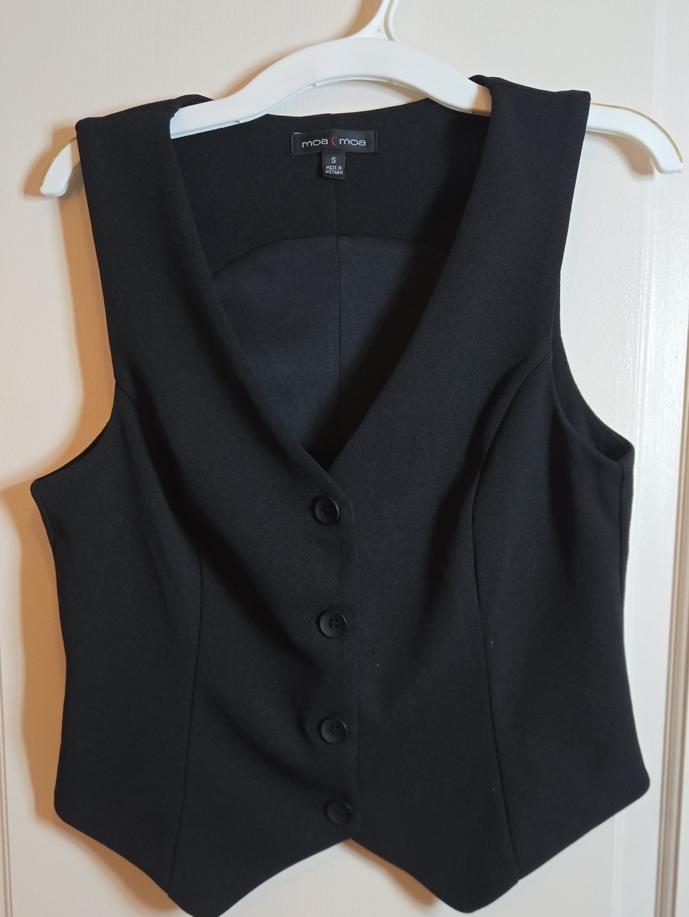 EUC Moa Moa Black Button-Front V-Neck Vest